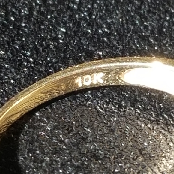 Ruby Red & White Diamond Sz.7 Ring 10k Solid Yellow Gold - Picture 8 of 8